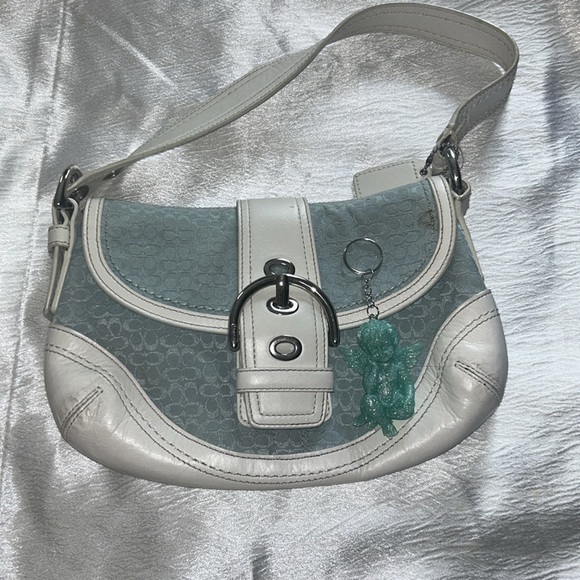 COACH soho signature light blue and white bag + free angel keychain + extra bag - Picture 10 of 11